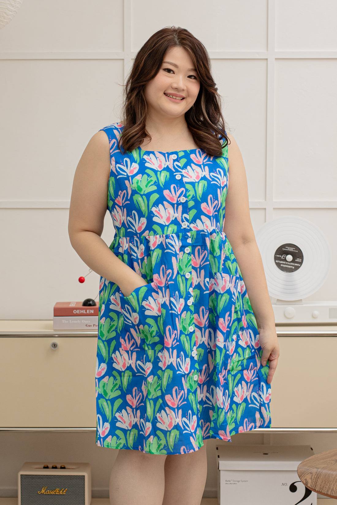 Valentina Square Neck Sleeveless Shift Dress In Blue Floral
