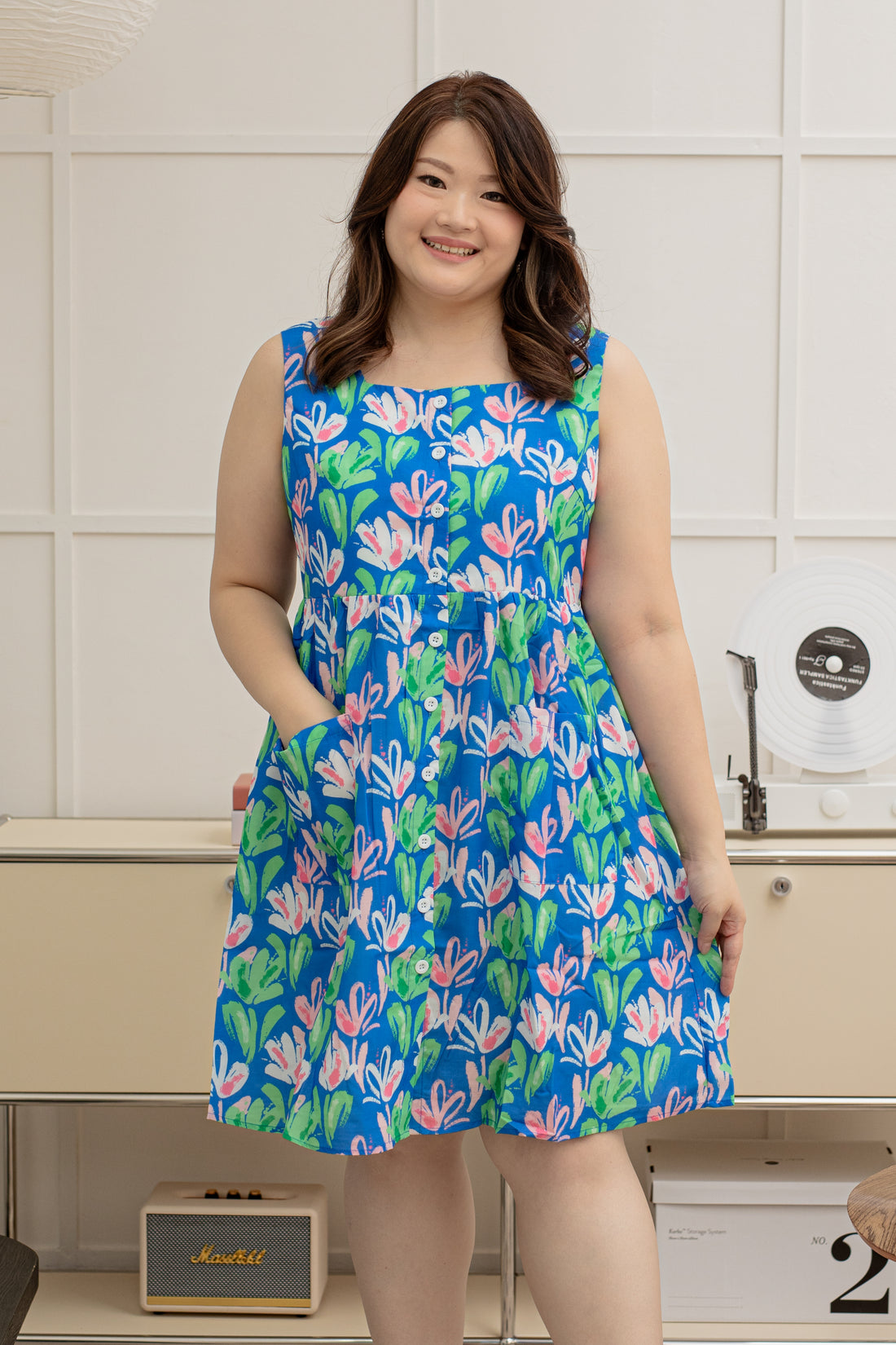 Valentina Square Neck Sleeveless Shift Dress In Blue Floral