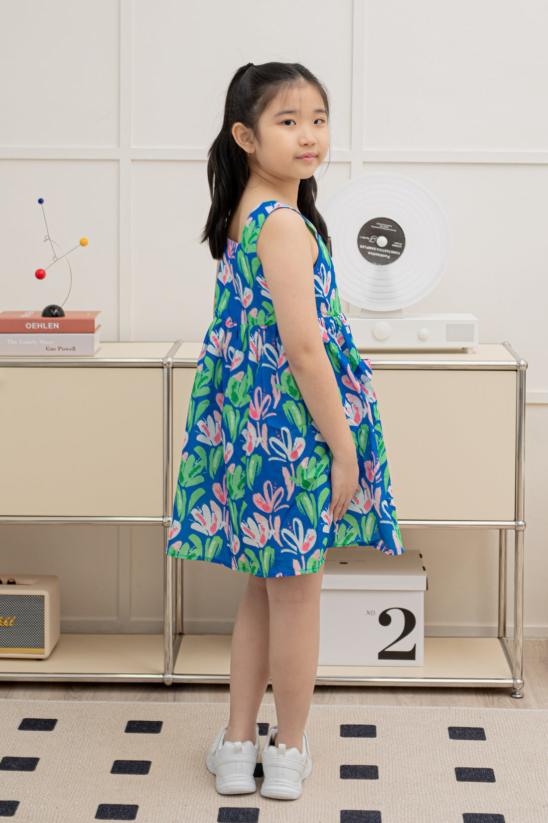 Vera Square Neck Sleeveless Shift Dress In Blue Floral