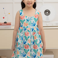 Vera Square Neck Sleeveless Shift Dress In White Floral