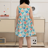 Vera Square Neck Sleeveless Shift Dress In White Floral