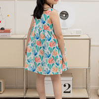 Vera Square Neck Sleeveless Shift Dress In White Floral