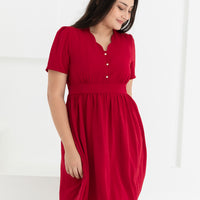 Jeanette Scalloped Neckline Dress In Carmine Red