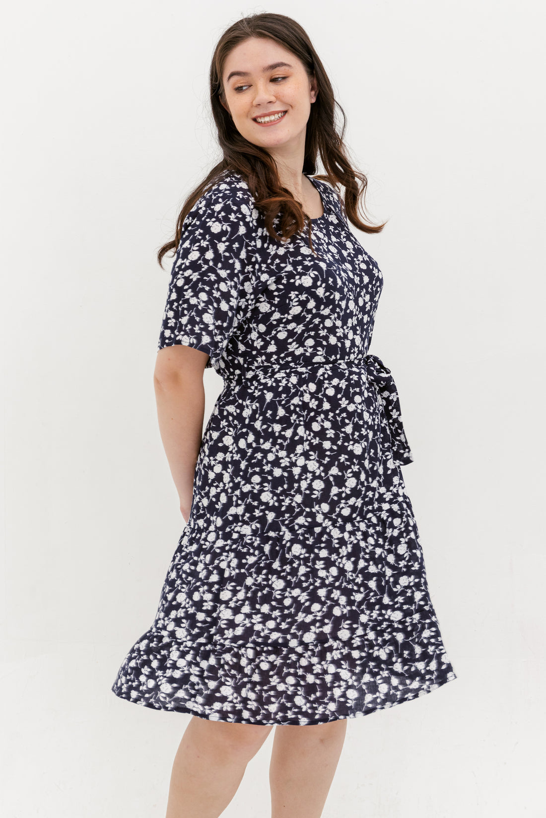 Odelia Floral Dress In Navy Blue