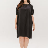 Eleanor Elastic Neckline Shift Dress In Black