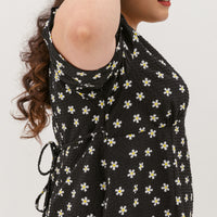 Cherie Textured Dress In Black Daisy