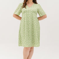 Cherie Textured Dress In Tea Green Daisy