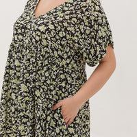 Hannah Babydoll Dress In Black-Green