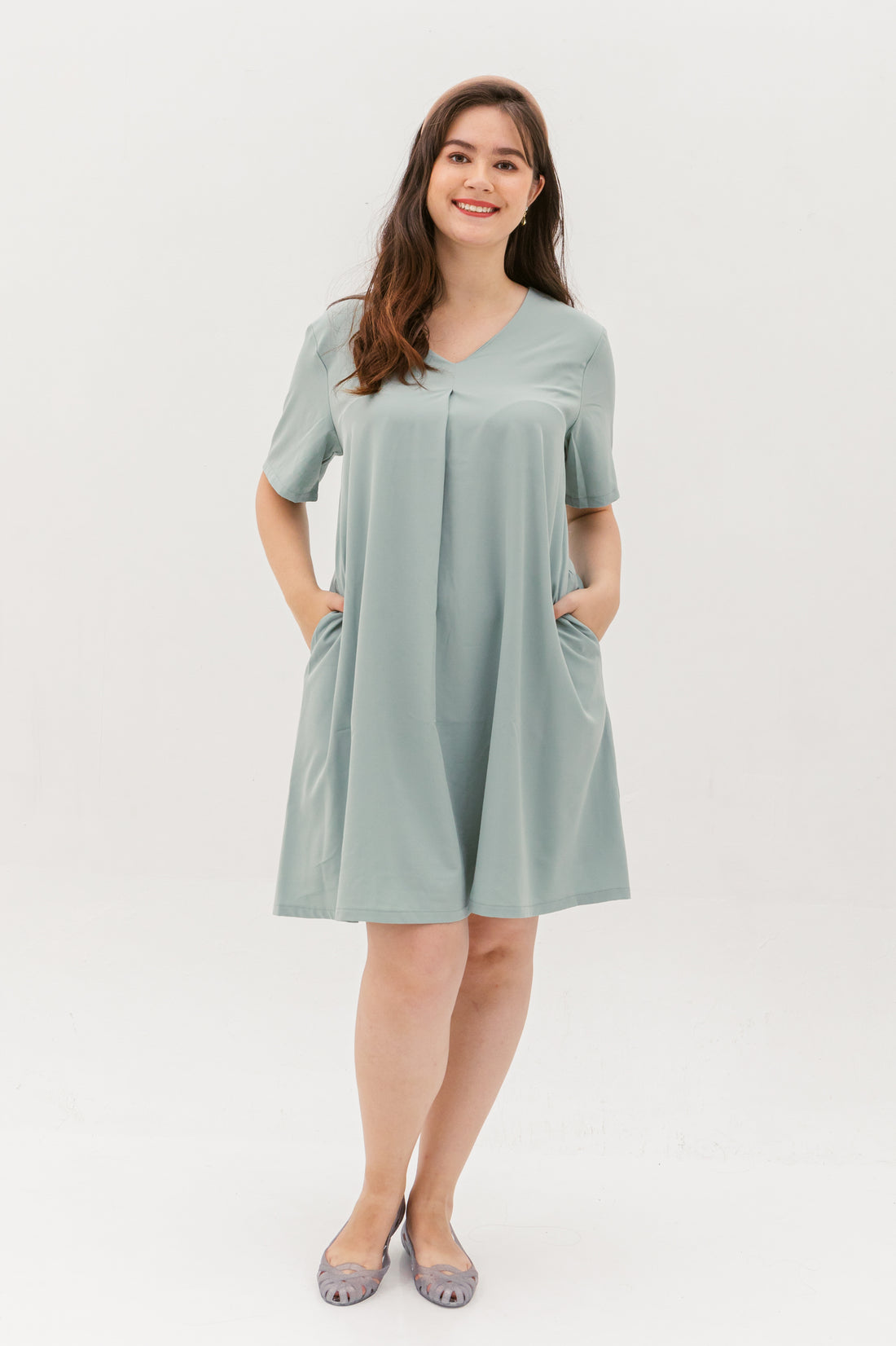 Leah V-Neck Shift Dress In Powder Blue