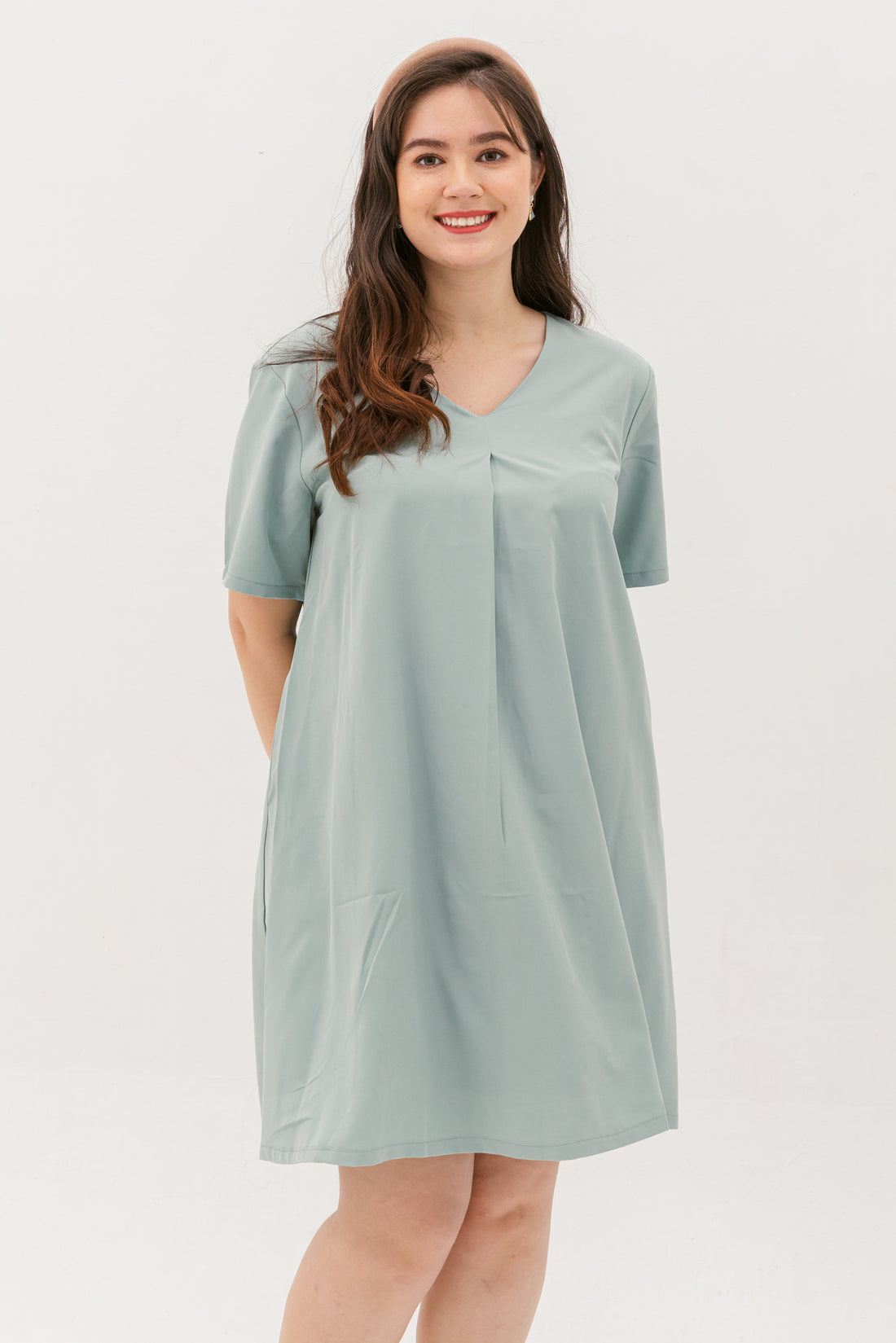 Leah V-Neck Shift Dress In Powder Blue
