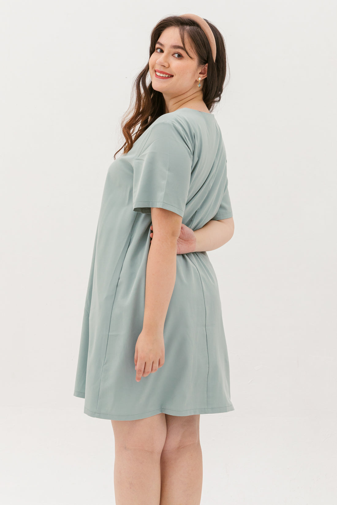 Leah V-Neck Shift Dress In Powder Blue