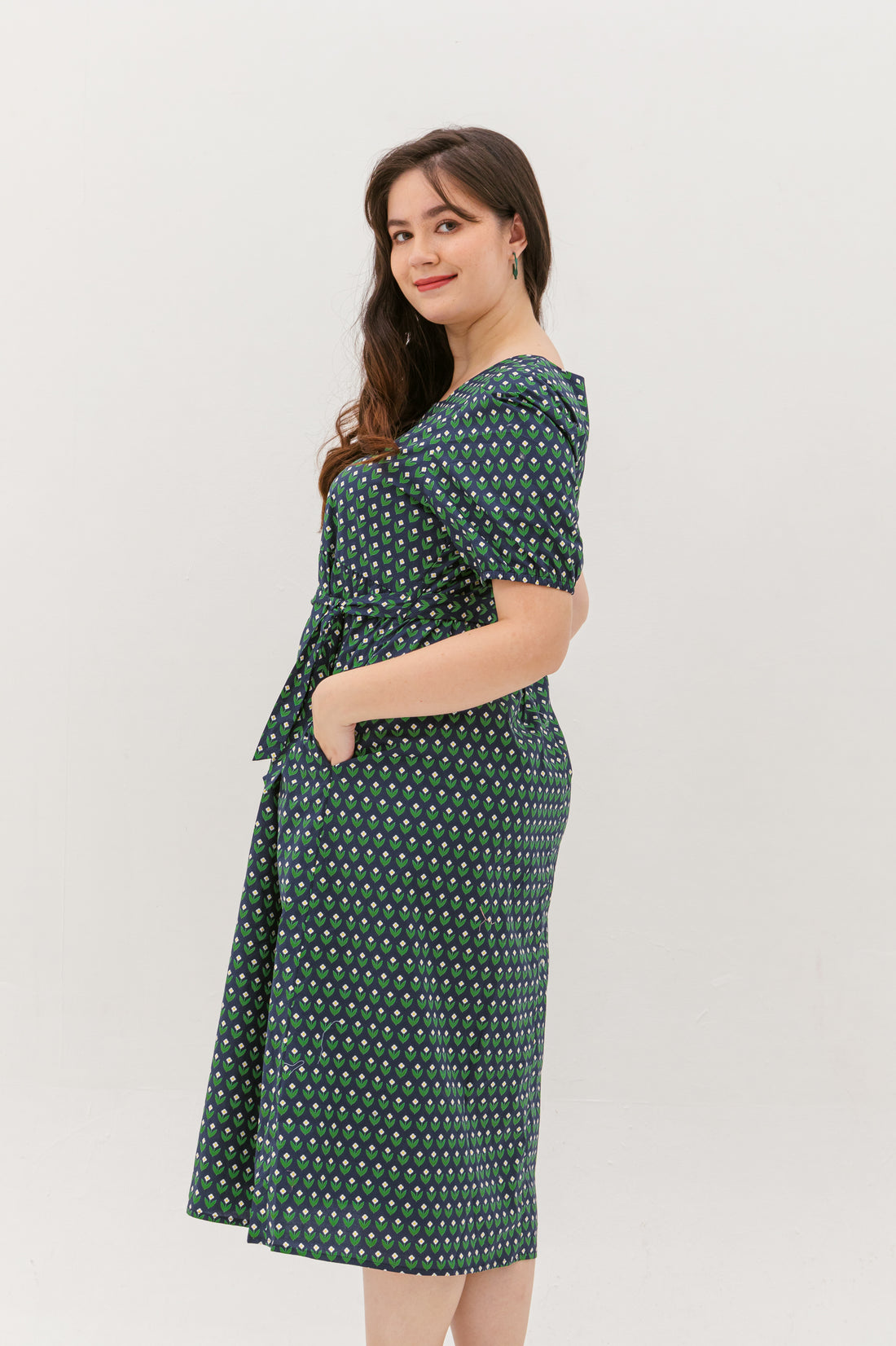 Roseanne Square Neckline Midi Dress In Navy Floral