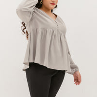 Bernadette Long-Sleeve Babydoll Top In Light Grey