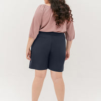 Zelda Tailored Bermuda Shorts In Navy Blue