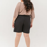 Zelda Tailored Bermuda Shorts In Black