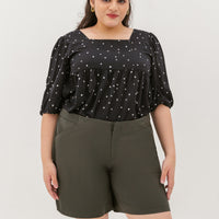 Zelda Tailored Bermuda Shorts In Uniform Green