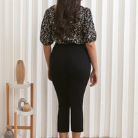 Jamie High Waisted Jeans In Black