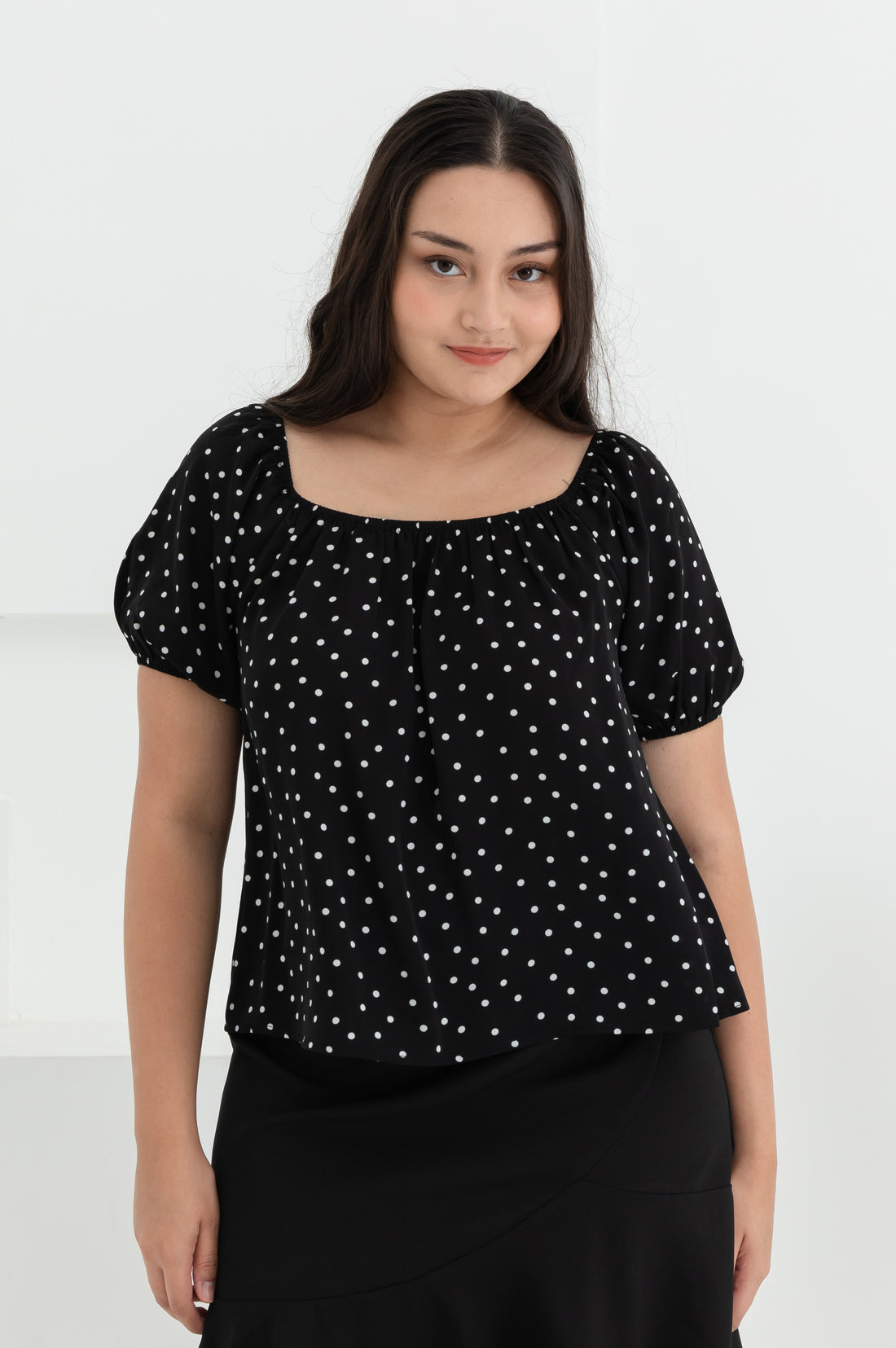 Zyra Puff Sleeve Blouse In Black Polka Dots