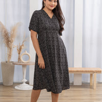 Petra Flowy V-Neck Midi Dress In Black