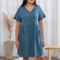 Olivia Buttoned Pocket Dress In Blue Jay