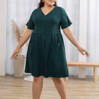 Olivia Buttoned Pocket Dress In Pine Green