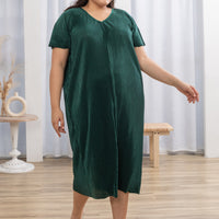 Victoria Pleated Dress In Emerald Green