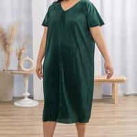 Victoria Pleated Dress In Emerald Green