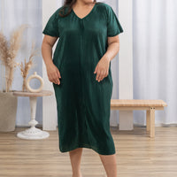 Victoria Pleated Dress In Emerald Green