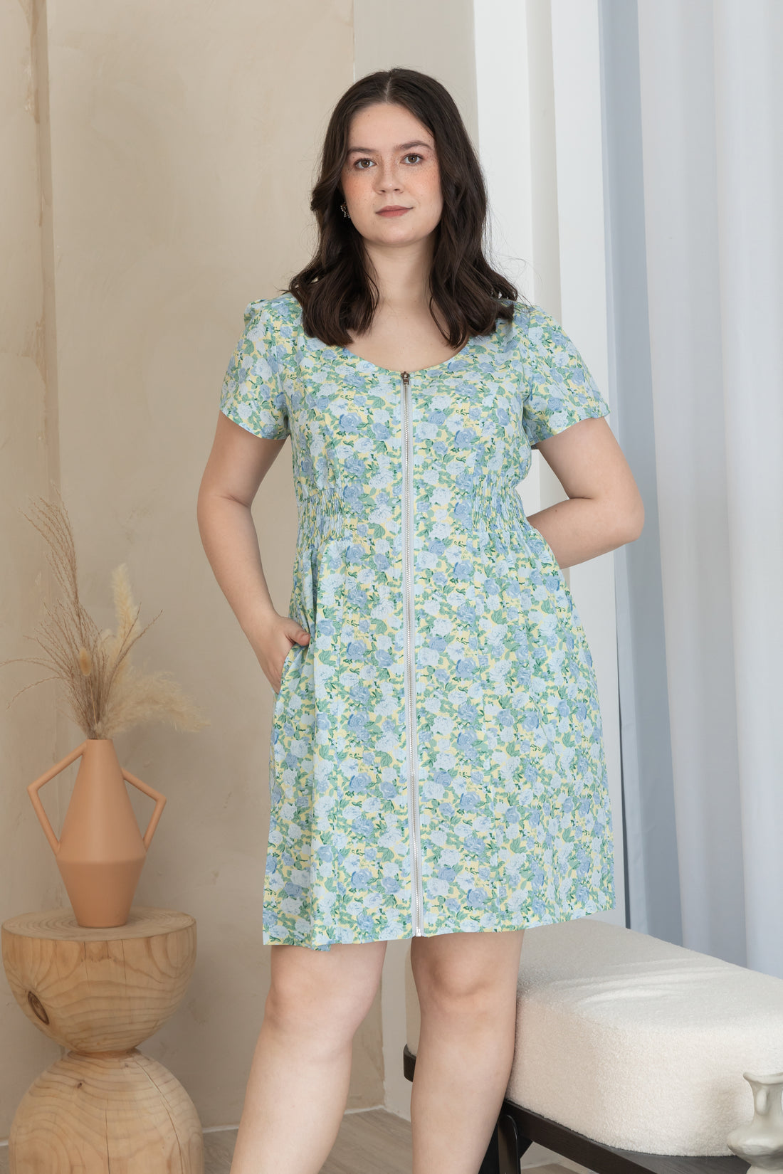 Poppy Scoop Neck Ruched Dress In Blue