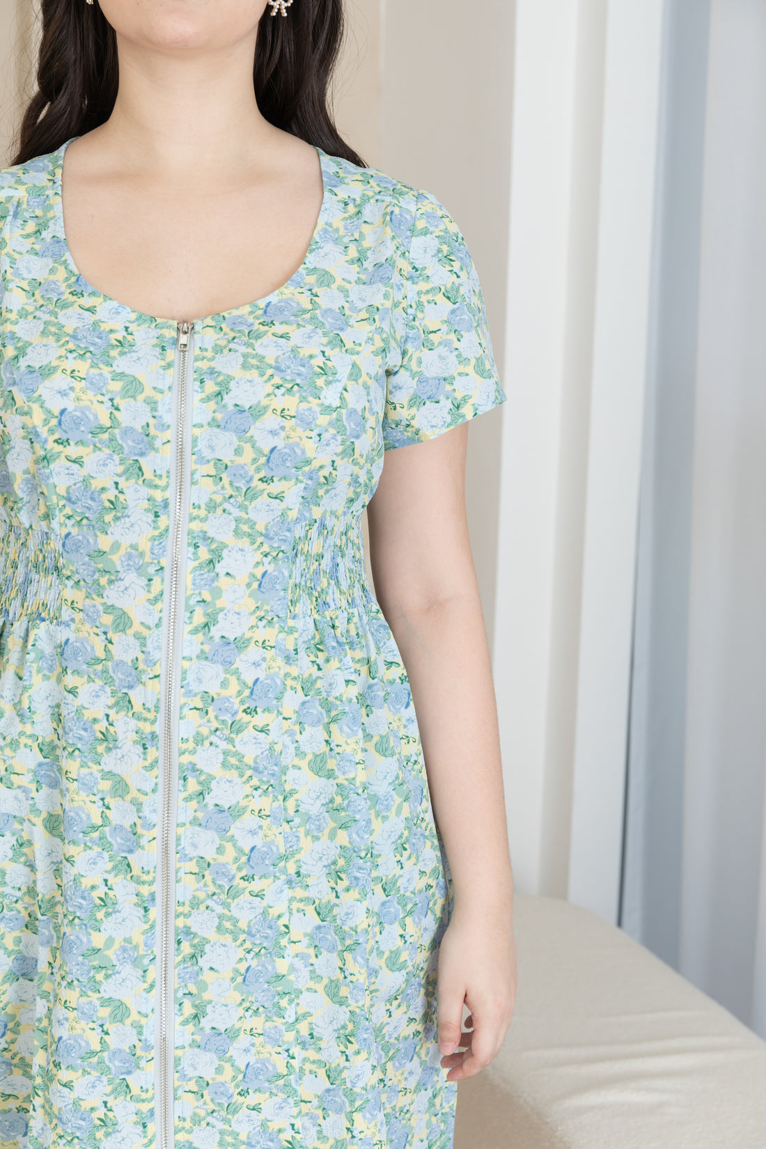 Poppy Scoop Neck Ruched Dress In Blue