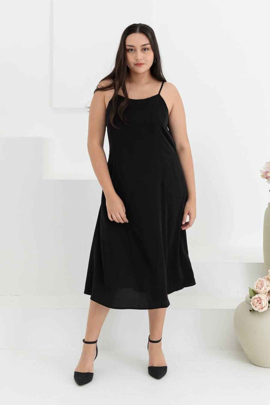 Alexandra Spaghetti Strap Midi Dress In Black