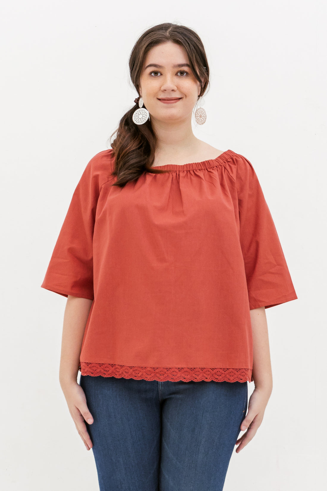 Mila Lace Top In Brick Red
