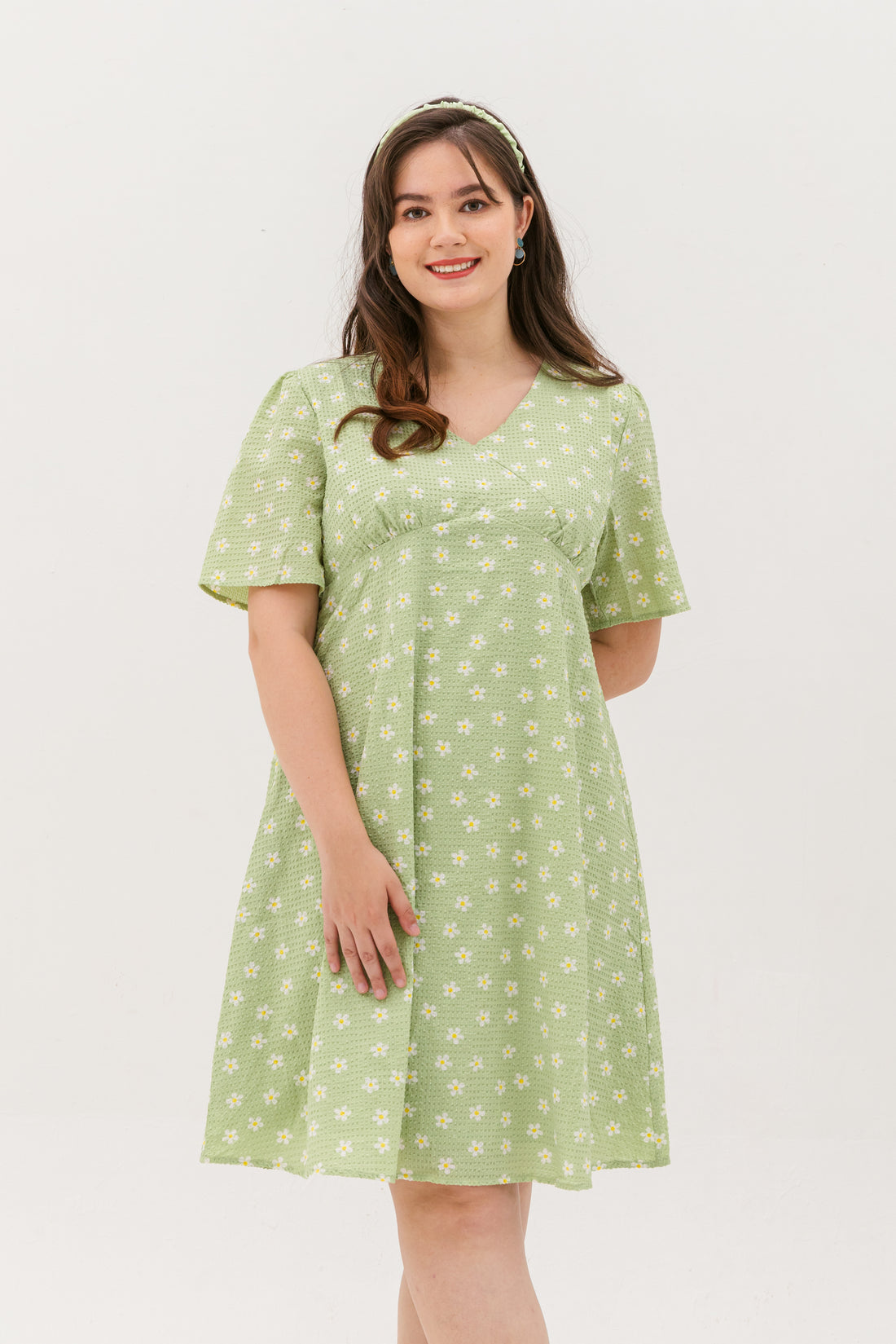 Cherie Textured Dress In Tea Green Daisy