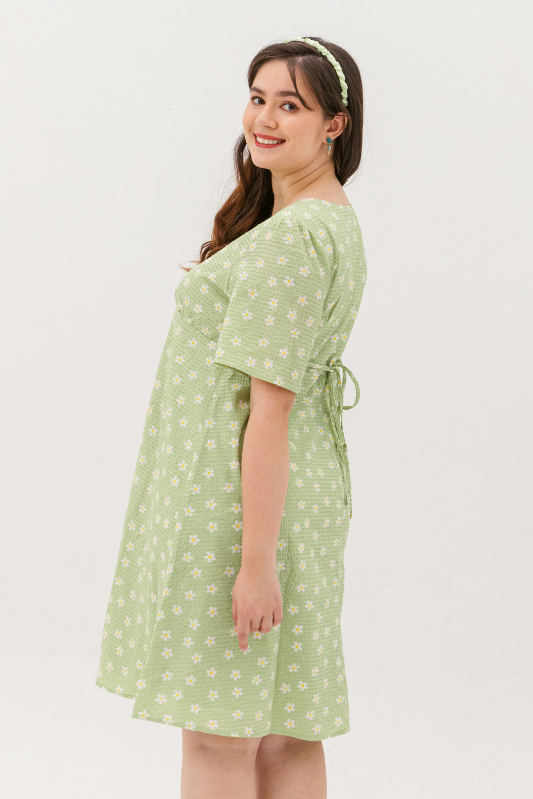 Cherie Textured Dress In Tea Green Daisy