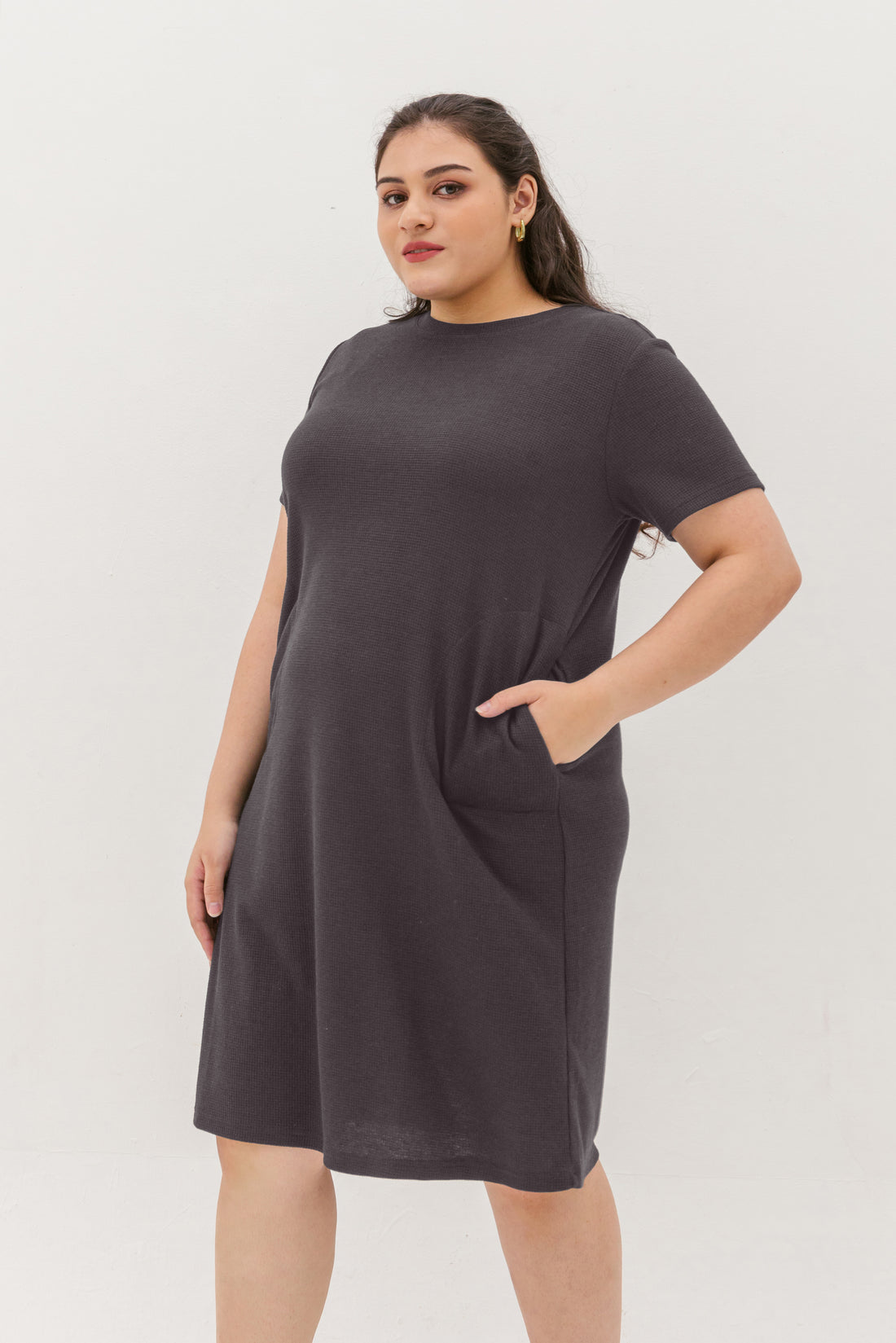 Kara Waffle Knit Midi Dress In Charcoal Grey