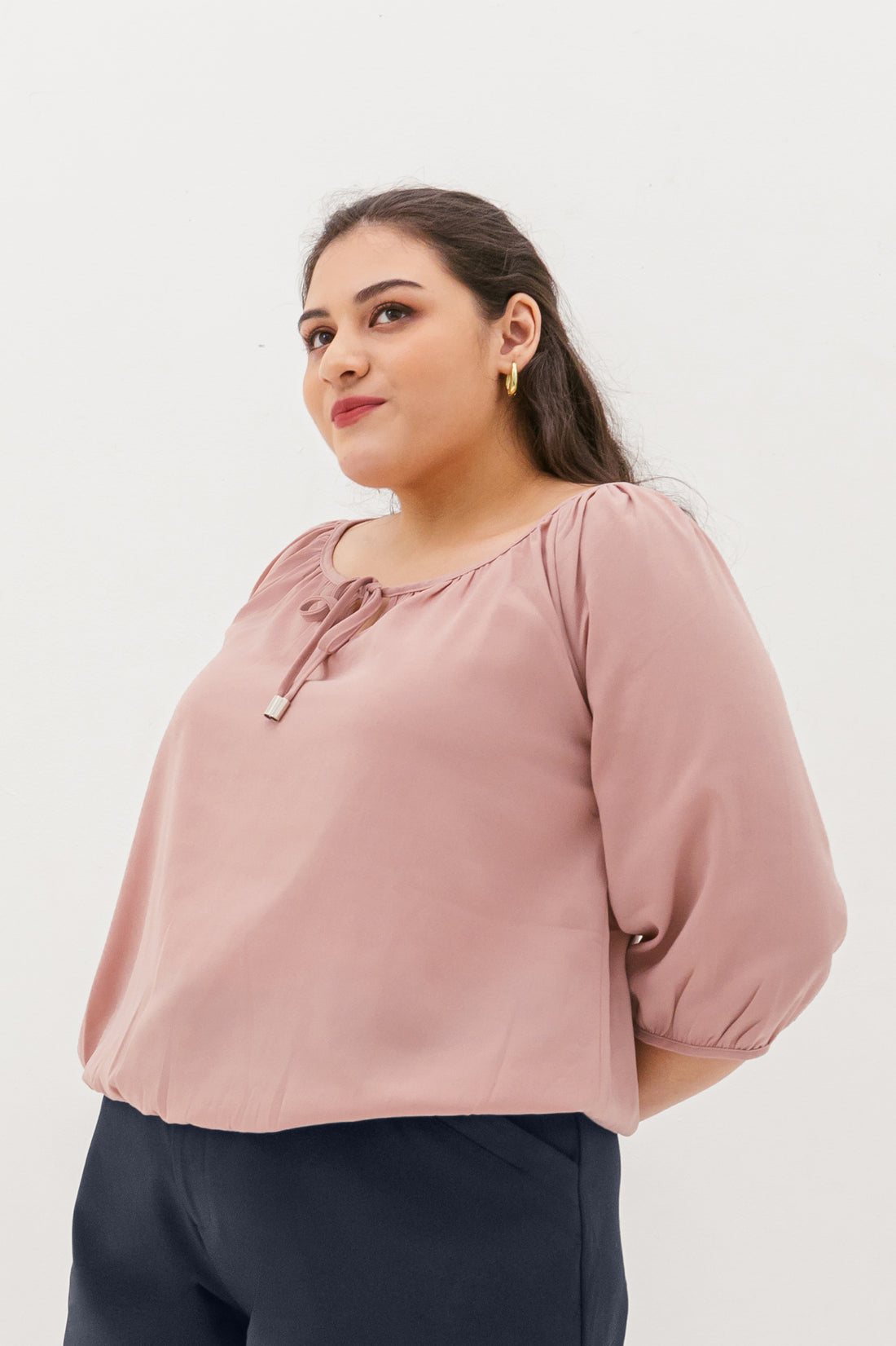 Delilah Tie Neck Blouse In Pale Mulberry