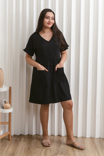 Olivia Buttoned Pocket Dress In Black