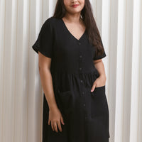 Olivia Buttoned Pocket Dress In Black