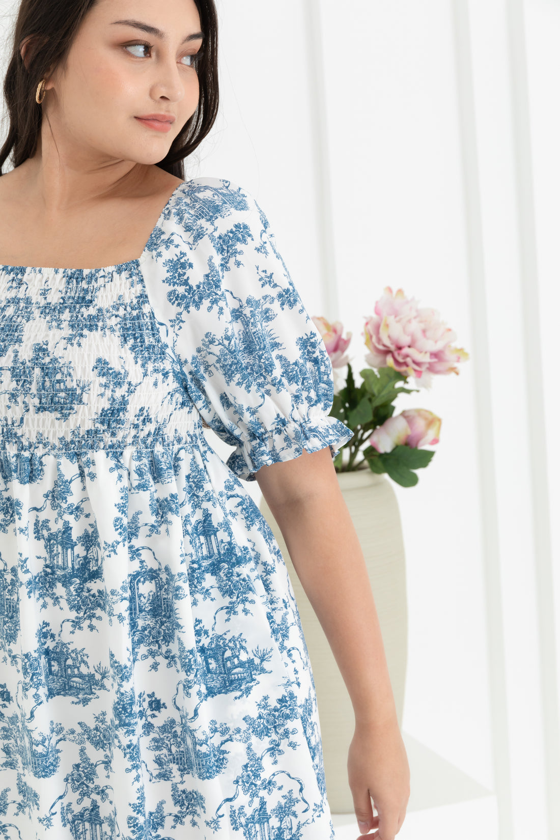 Shelley Smocked Dress In Blue Toile De Jouy LaineCurve Shelley Smocked Dress In Blue Toile De Jouy LaineCurve