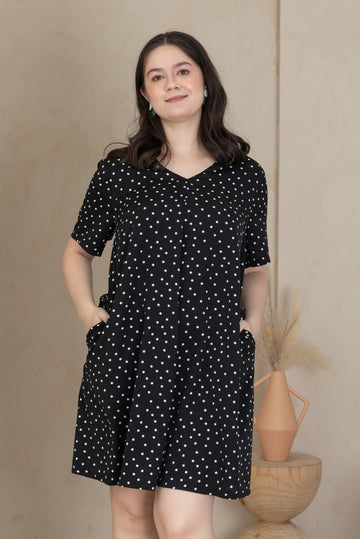 Leah V-Neck Shift Dress In Black Polka Dots